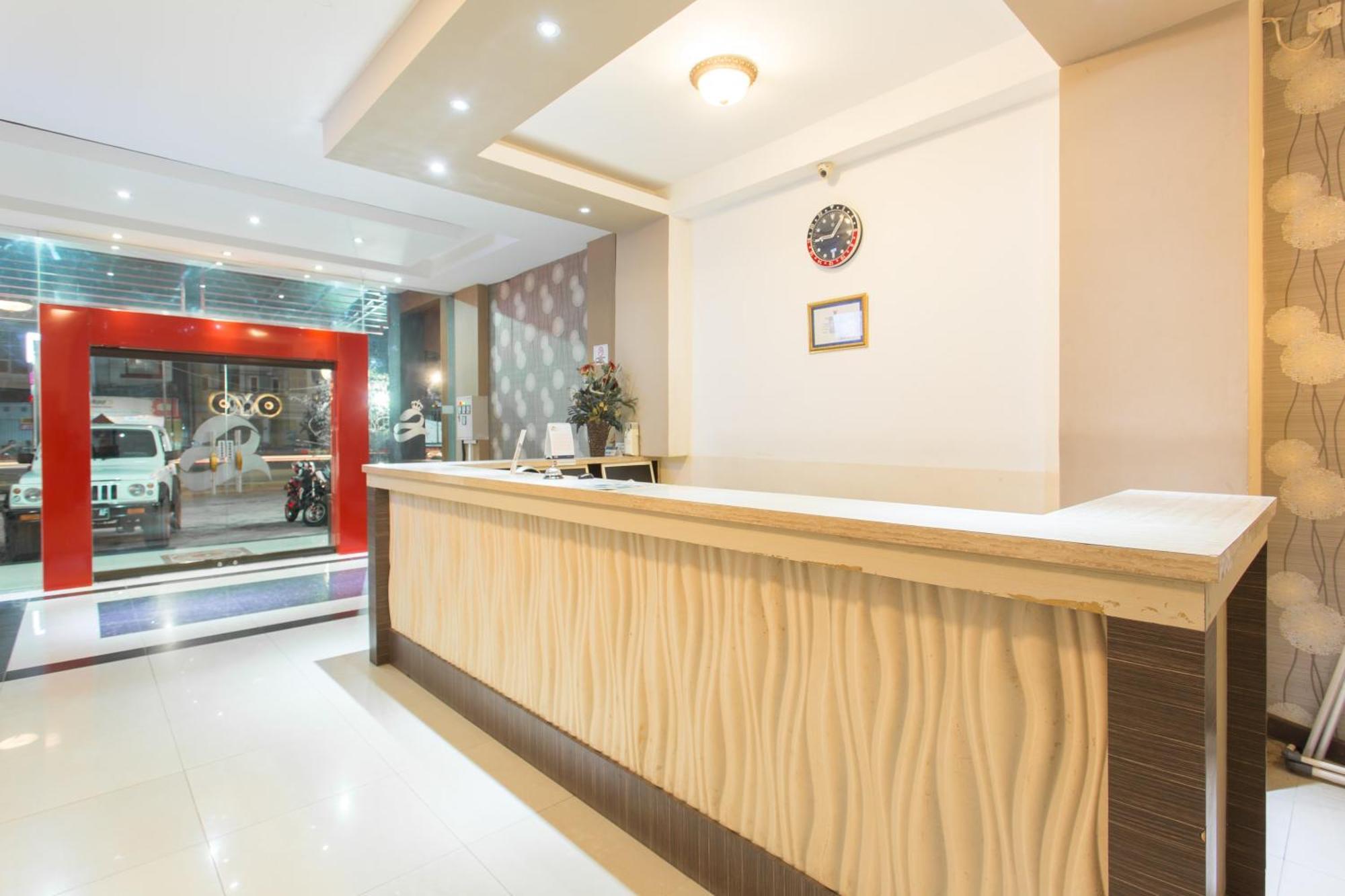 Oyo 663 Hotel Sejati Balikpapan (Borneo) Exterior foto