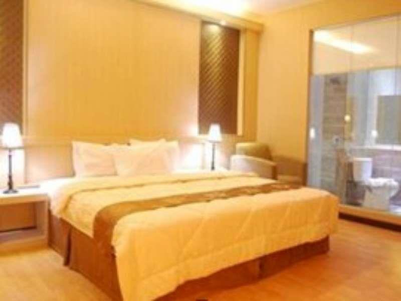 Oyo 663 Hotel Sejati Balikpapan (Borneo) Exterior foto
